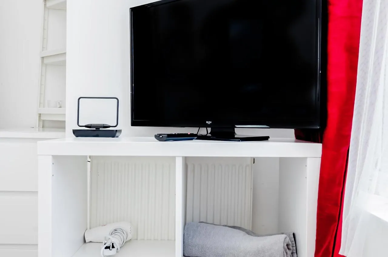 Guest house Shirley House: City Centre Self-Catering with Smart Access Southampton United Kingdom